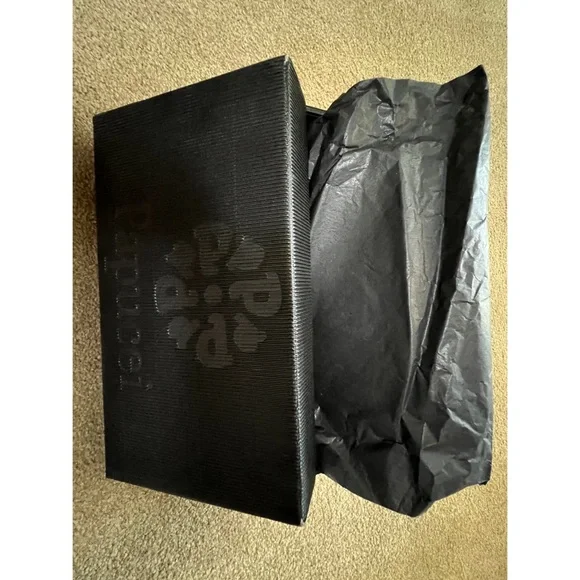 New in box. Papucei sandals. - Picture 8 of 12